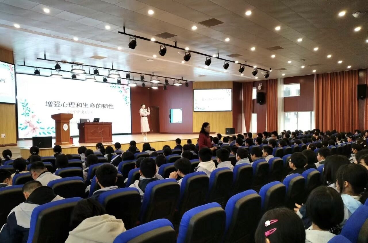桃硕教育家长课堂与公益讲座现场